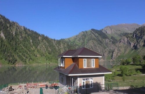 Gulmarg Villa | Sukoon The peace Hut