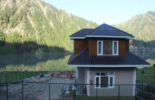 Gulmarg Villa | Sukoon The peace Hut