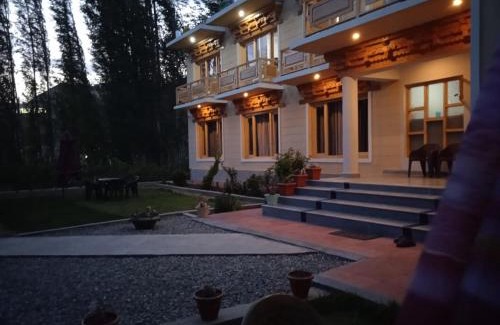 Leh House | Suku Villa