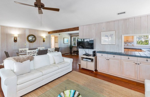 Sullivan's Island House | Sullivan's Island 5 Bdrms/4 Baths