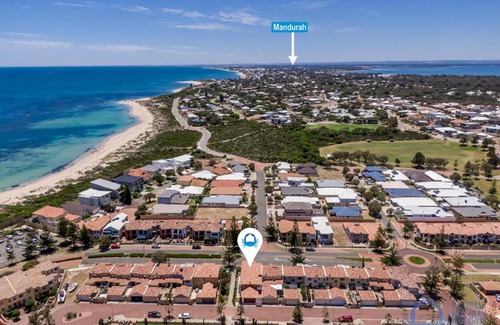 Wannanup House | Summer Breeze at Avalon Beach