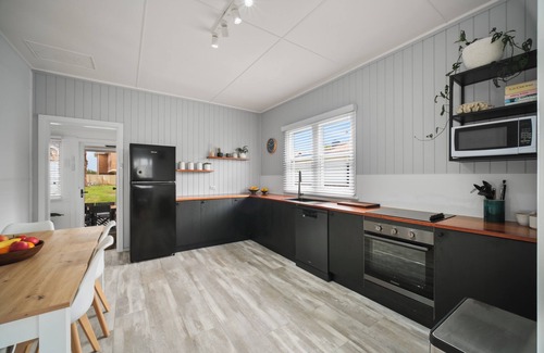 Forster House | Summer Breeze ForsternThe Perfect Family Getaway on the Mid North Coast of NSW