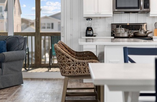 North Myrtle Beach House | Summer Breeze in North Myrtle Beach