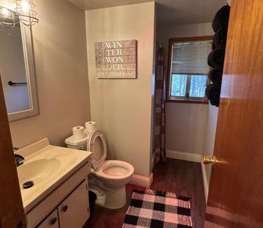 Arnold House | Summer Escape Chalet with Pool Access in BLS