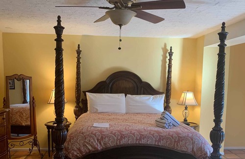 Deepwell Estates House | Summer Getway