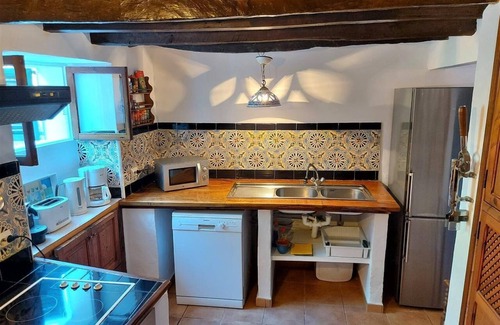 Soller House | Summer house in tranquil location, ideal for families or groups of friends