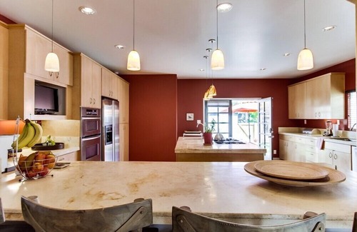 Sunset Cliffs House | Summer is coming! The Grande House in Sunset Cliffs: Fenced Yard, Pet-Friendly, and Bikes!