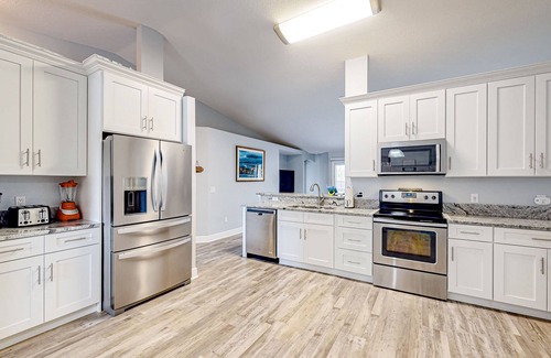 Summerfield House | Summerfield home with a fenced-in yard, pool, hot tub, & games