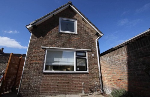 Noordwijk aan Zee Cottage | Summerhouse in Noordwijk aan Zee free parking