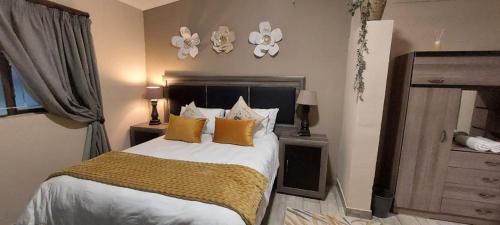 Outer West Durban Hotel | Summerveld Lodge & Country Kitchen