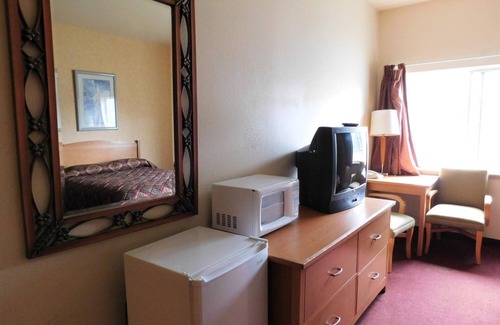 Snoqualmie Pass Hotel | Summit Inn