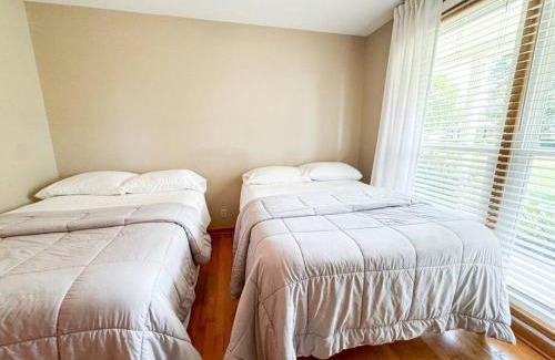 Gallatin House | Sumner Ave