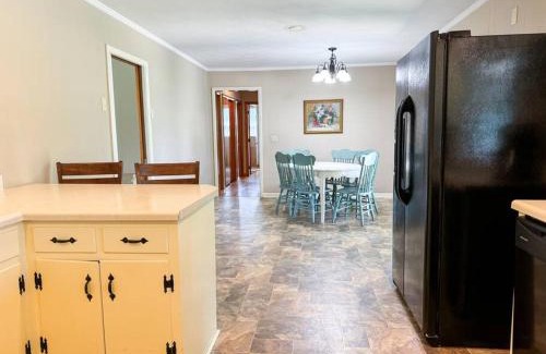 Gallatin House | Sumner Ave