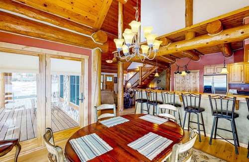 Sturgis Cabin | Sun-filled cabin with full kitchen, fireplace, streaming, jetted tub, deck, & AC