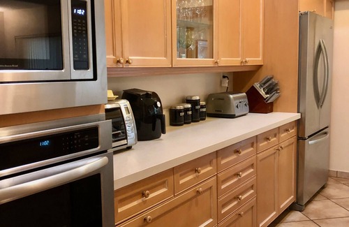 Cutler Bay House | Sun filled 'Heated Pool’ Home in Miami-Cutler Bay.