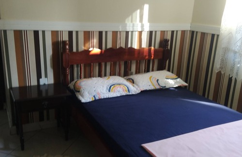 Picarras House | Sun, sea and a place to rest is here, house near Beto Carrero sure fun.