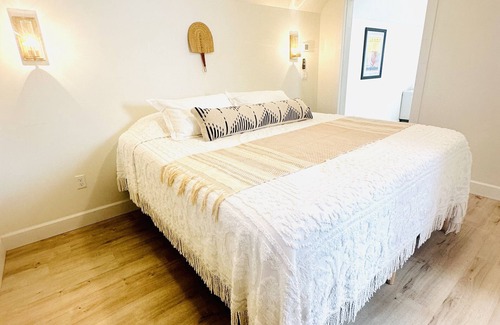 Coeur d'Alene House | Sun-Washed Modern Guest House in Downtown Coeur d'Alene