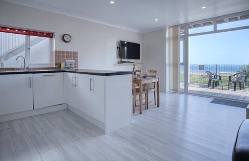 Pendine Apartment | Sunbeam - 2 Bedroom Apartment - Pendine