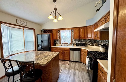 Fishers House | Sunblest Suite - A Pet Friendly Home!