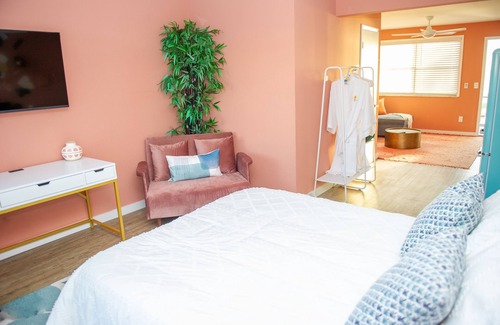 Indian Shores Hotel | Sunburst Inn The Beachfront Suite - Room 10