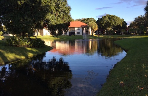 South Bradenton Condo | Suncoast Paradise, Updated Condo Near IMG, Pools, Hot Tubs, Tennis, AMI Beaches!