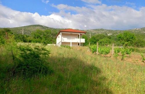 Dracevice Apartment | Suncrest