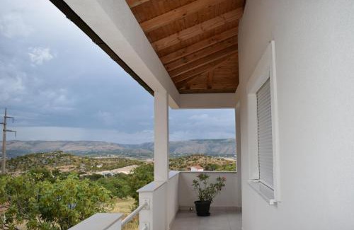 Dracevice Apartment | Suncrest