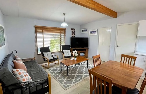 Broadwater Cabin | Sundowner Cabin - perfect cabin in Geographe Holiday Park