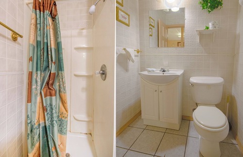 Hiawatha Hotel | Sunflower Motel Hiawatha By OYO