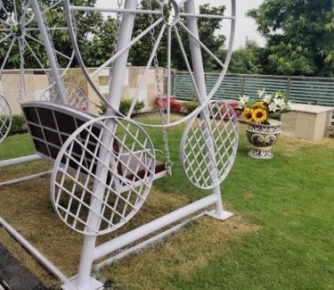 Greater Noida House | Sunita Sadan Homestay