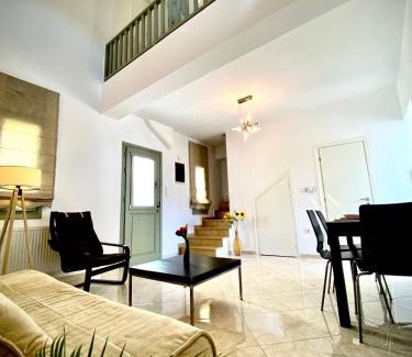 Ano Siros House | SunLight Ermoupolis