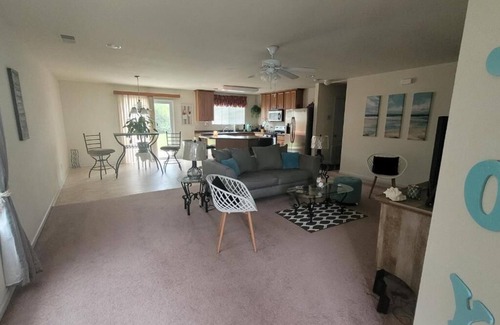 Athens House | Sunlight Rancher W/Nice Back Yard.