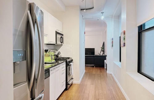 Downtown Boston Apartment | Sunlit Spacious 3BR in Heart of Downtown Boston! Guest Favorite!