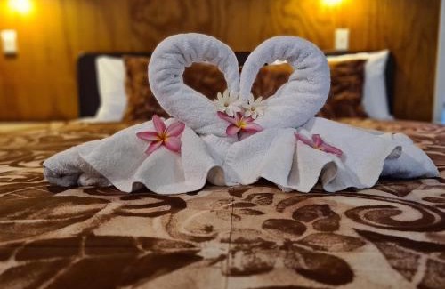 Amuri Hotel | Sunny Beach Bungalows - Aitutaki