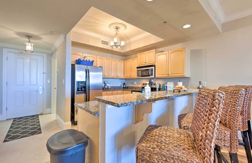 Dauphin Island Condo | Sunny First-Floor Condo w/Ocean-View Balcony!