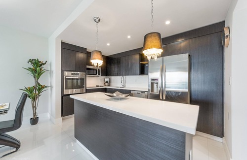 Aventura Apartment | Sunny Isles Beachfront Oasis | Modern & Spacious