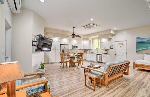 Coconut Grove House | Sunny Kailua Home with Covered Lanai 1 Mi to Beach!