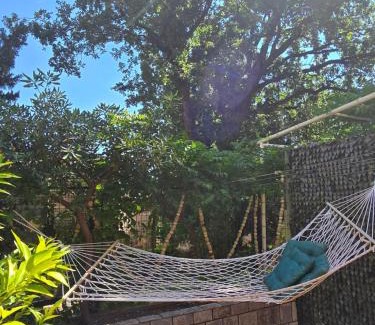 Petrovac Apartment | Sunny Lemon Garden