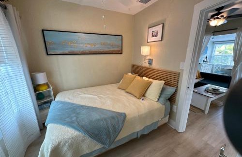 Pass-a-Grille House | Sunny PaG Island rental with bikes just steps2beach