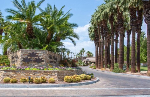 Palm Desert House | Sunny Palm Desert Escape on Golf Course