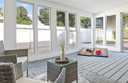 Palmetto House | Sunny Palmetto Oasis - 4BR Home With Private Pool