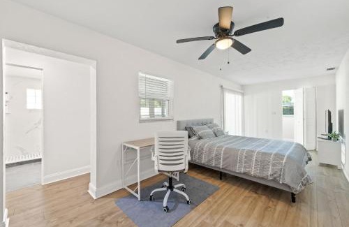 Palmetto House | Sunny Palmetto Oasis - 4BR Home With Private Pool