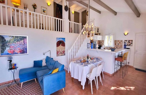 Villes-sur-Auzon Villa | Sunny Provence Getaway
