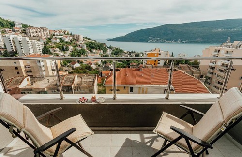 Topla Apartment | Sunny Side Studio Apartment