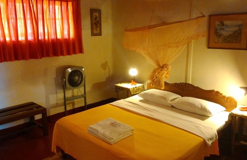 Ella Bed & Breakfast | Sunnyside Holiday Bungalow