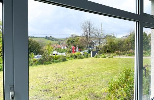 Gorran Haven House | SunnyVale Valley View Cottage