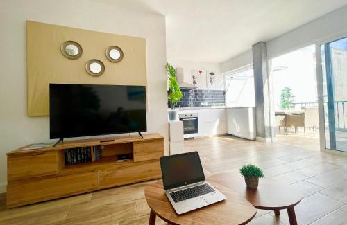 Las Palmas de Gran Canaria Apartment | Sunrise Terrace Apartment