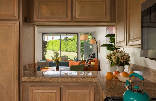 Palm Springs Condo | Sunrise Alejo Hideaway