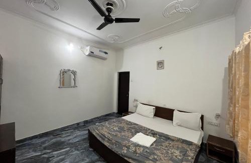 Khajuraho Bed & Breakfast | Sunrise Bed & Breakfast