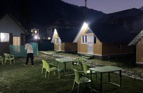 Gulmarg Hotel | Sunrise Haven Gurez